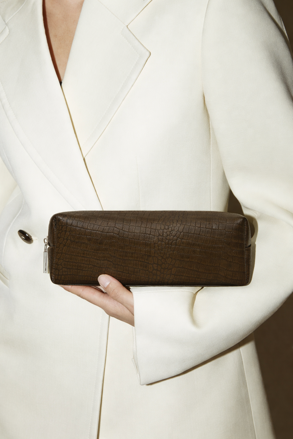 Noir Pouch